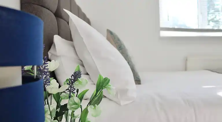 Skyvillion - Valley Way - 3bed House In Stevenage