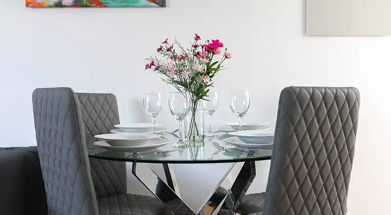 Skyvillion - Enfield 4bed House W garden & Parking