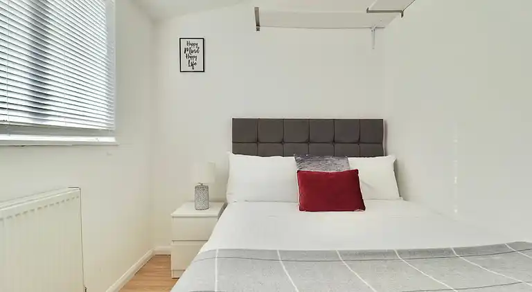 Skyvillion - Valley Way - 3bed House In Stevenage