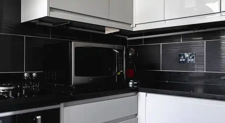 Skyvillion - Enfield 4bed House W garden & Parking