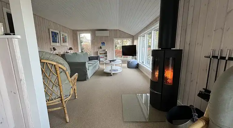 Ferienhaus in der 2. Reihe von Enøs Küste