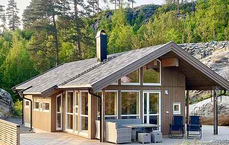 Semesterbostad i Hødnebø