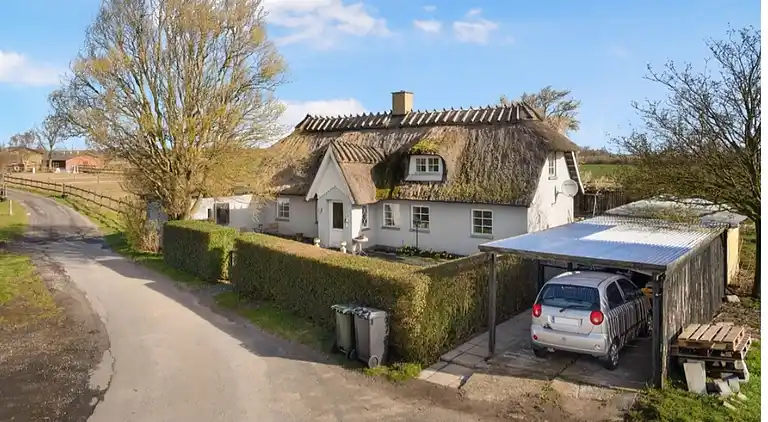Hyggeligt hus på landet  i roligt område.