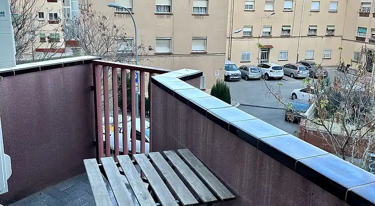 Große Wohnung in einer sehr ruhigen Gegend und gut verbunden