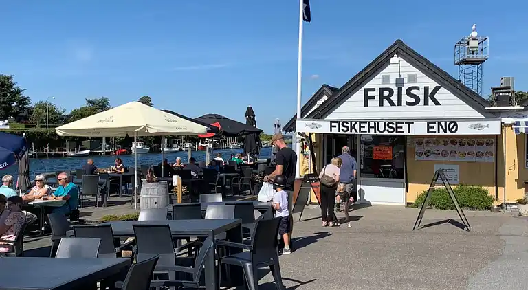  Exklusiv gestaltetes Strandhaus