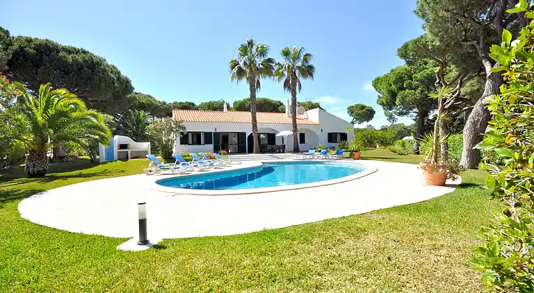 In der Nähe von Stränden und allen Annehmlichkeiten,