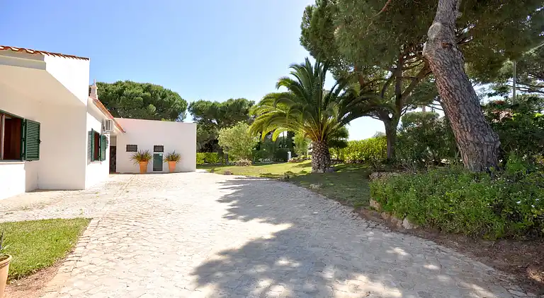 In der Nähe von Stränden und allen Annehmlichkeiten,