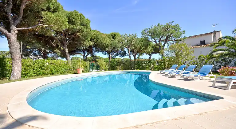 In der Nähe von Stränden und allen Annehmlichkeiten,