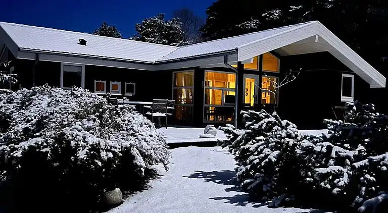 Lækkert 10 personers sommerhus med sauna og spa.