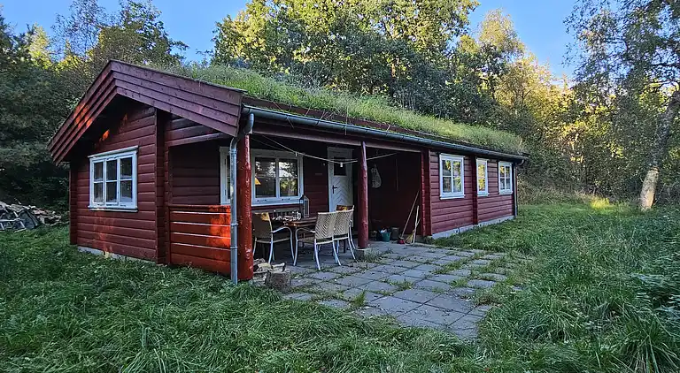 Charmantes, älteres Ferienhaus in der Natur