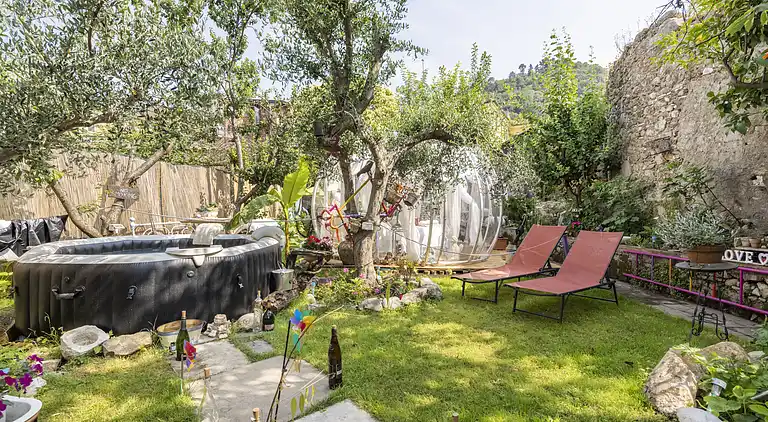 Sky Room Carrara Hydromassage mit Parkplatz