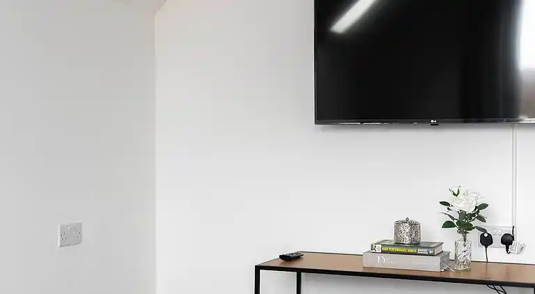 Skyvillion -vineyard Court- Enfield 1bed with balcony