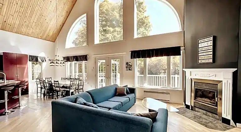 La Dolce Vita - Home Away From Home