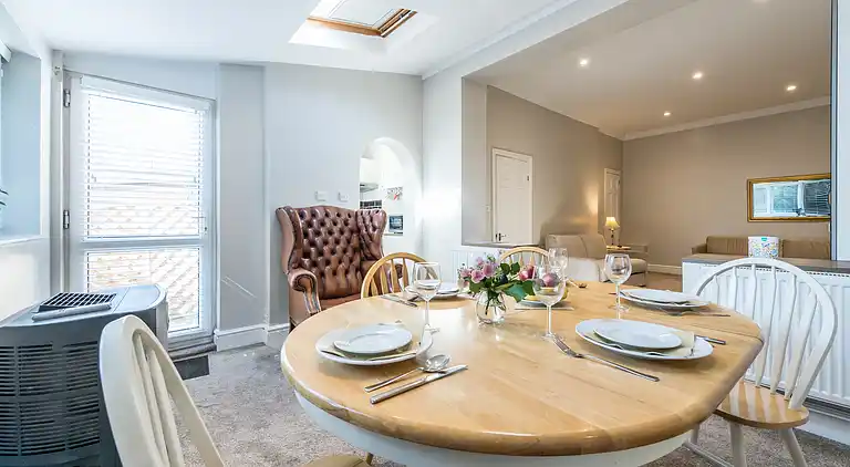 Stylish apartment 12 minutes by tube from Oxford Street free