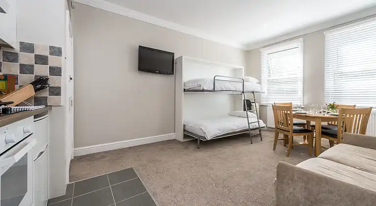 Stylish apartment 12 minutes by tube from Oxford Street free