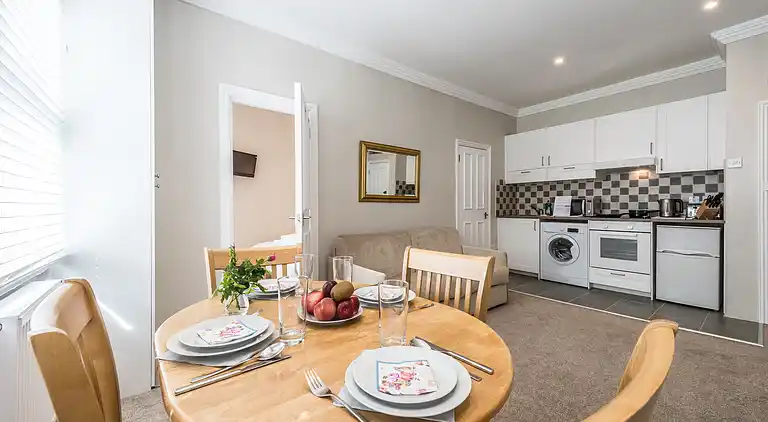 Stylish apartment 12 minutes by tube from Oxford Street free