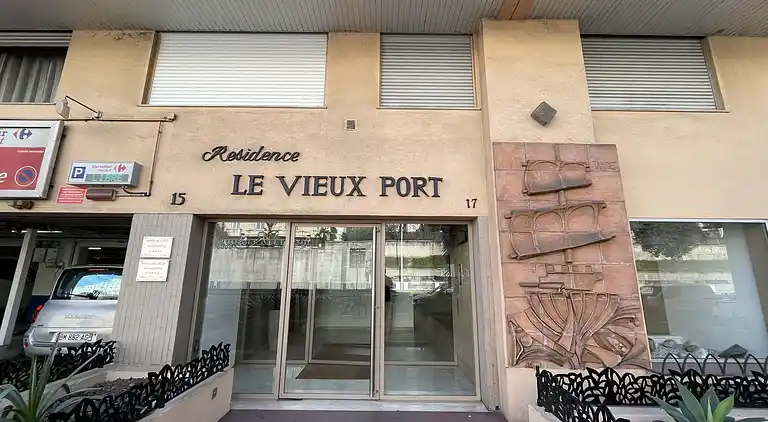 Cannes center - very practical - all comfort