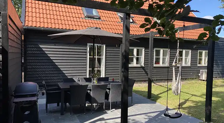 Lyxigt sommarhus på vacker skogsmark