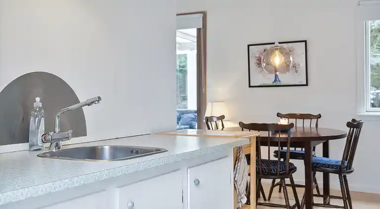 Hyggeligt sommerhus nær skønne hvide sandstrande 