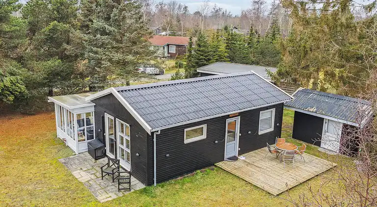 Hyggeligt sommerhus nær skønne hvide sandstrande 