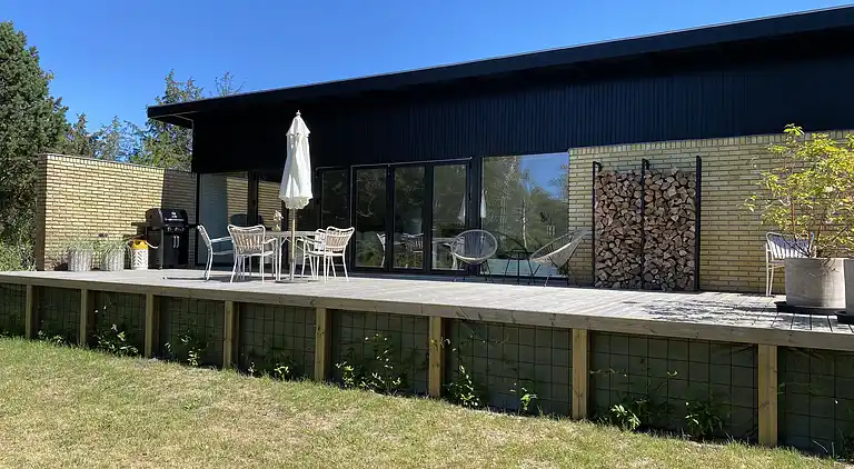 Sommerhus 400 meter fra vandet og havn