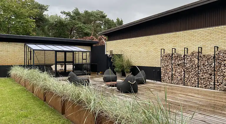 Sommerhus 400 meter fra vandet og havn