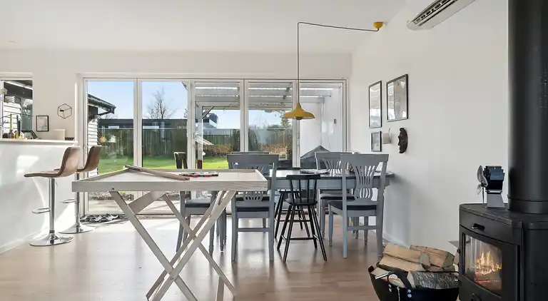 Feriehus med flott utsikt over havet og Bogø