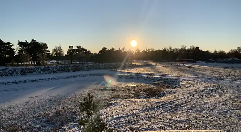 Sommerhus 400 meter fra vandet og havn