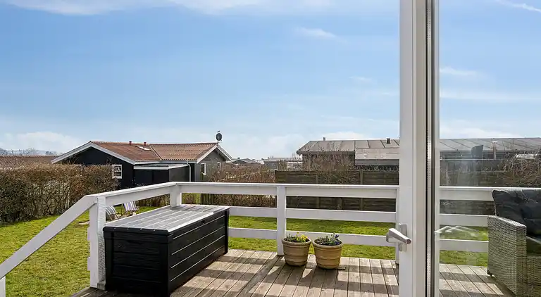 Ferienhaus mit Sauna in der Nähe von Følle Strand