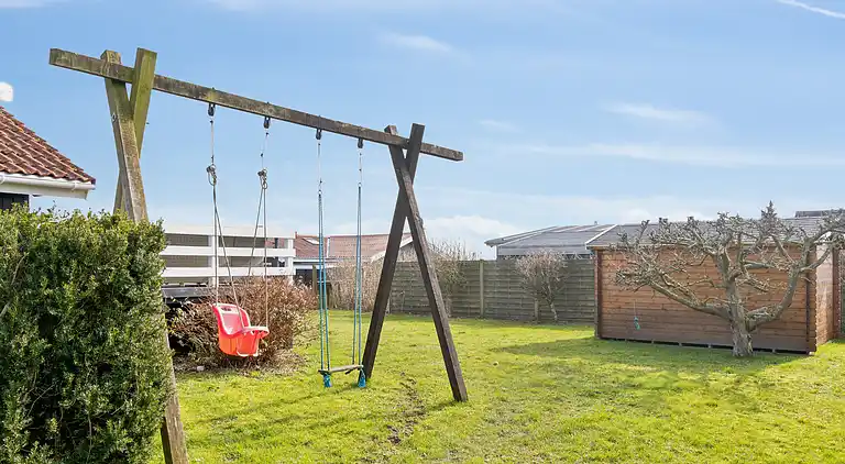 Ferienhaus mit Sauna in der Nähe von Følle Strand