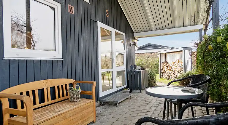 Ferienhaus mit Sauna in der Nähe von Følle Strand