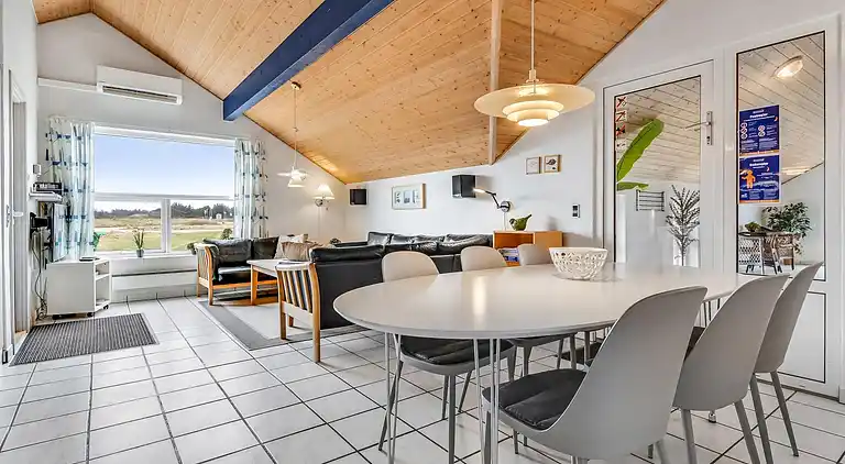 Sommerhus ved Vrist Strand