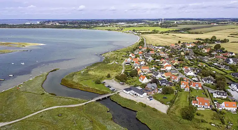 Fynsk sommerhus med fantastisk havudsigt 