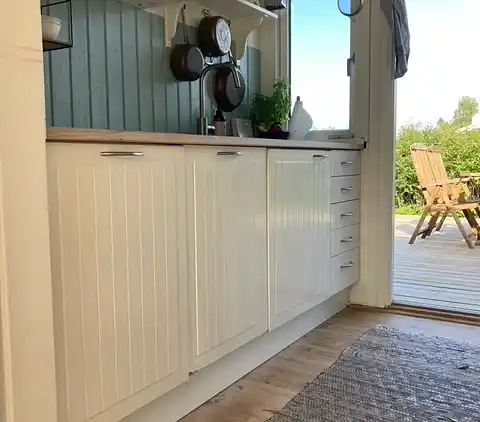 Skønt sommerhus med anneks og have