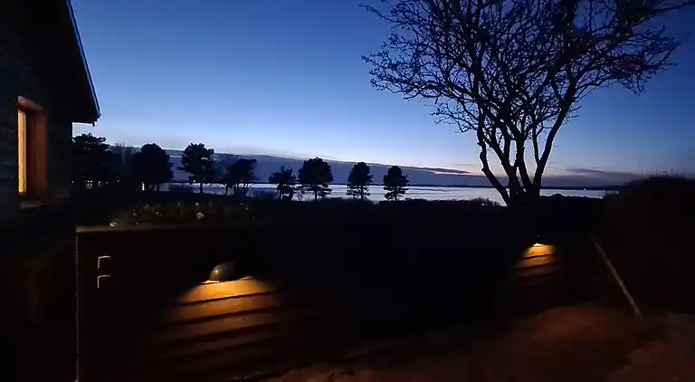 Sunset Lodge - attraktivt sommerhus med havudsigt