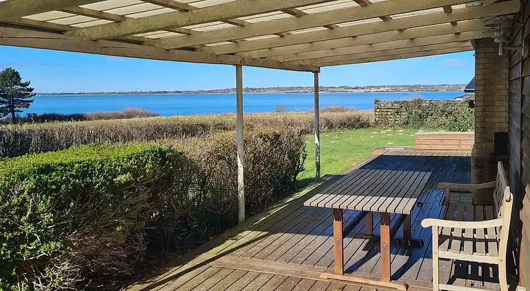 Sunset Lodge - attraktivt sommerhus med havudsigt