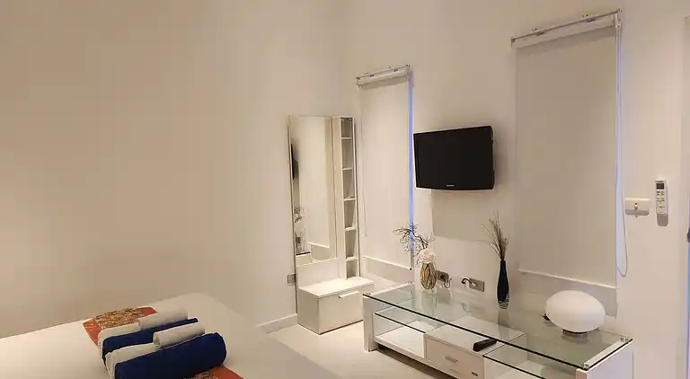 A2 - 4 Bedrooms Duplex Serviced Apartment with Stunning Sea