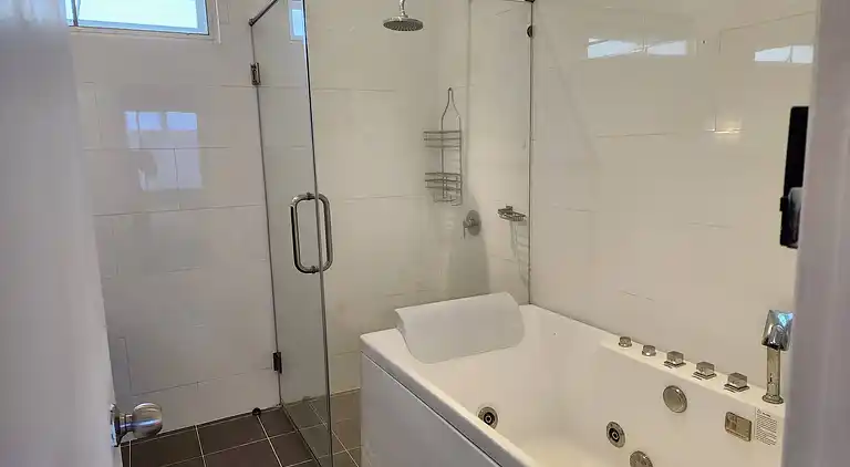 A2 - 4 Bedrooms Duplex Serviced Apartment with Stunning Sea