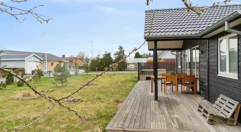 Modernes ganzjährig isoliertes Haus mit allem.