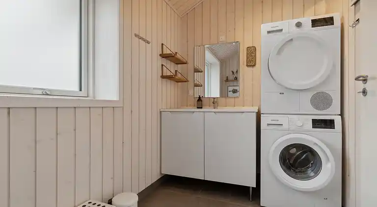 Modernes ganzjährig isoliertes Haus mit allem.