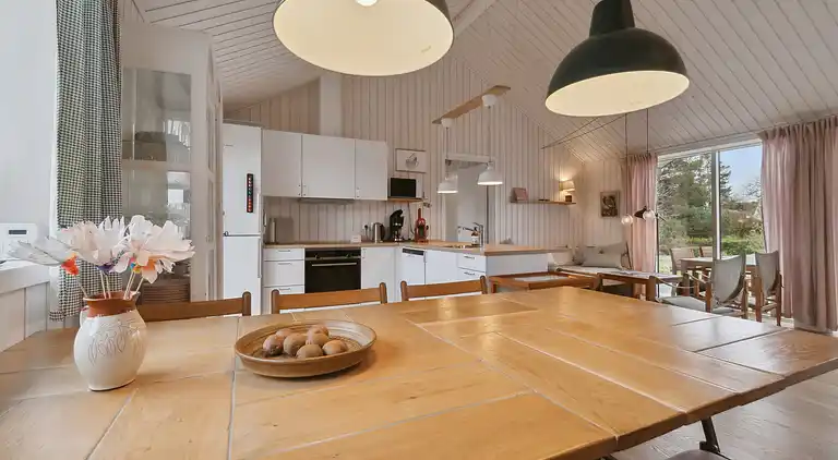 Modernes ganzjährig isoliertes Haus mit allem.