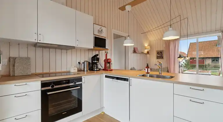 Modernes ganzjährig isoliertes Haus mit allem.