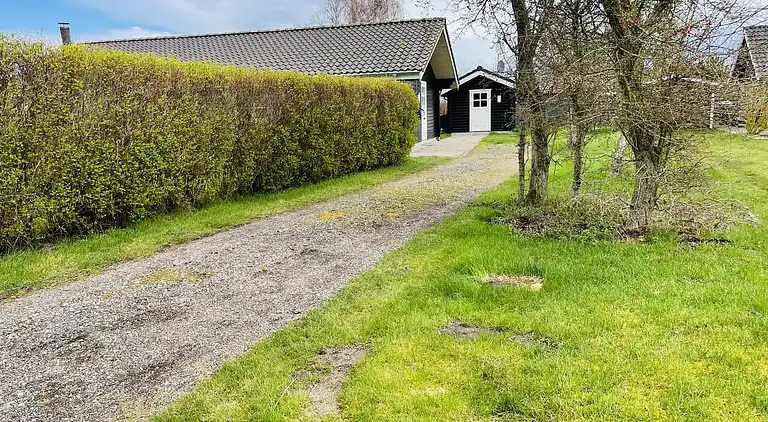 Schönes Ferienhaus mit uneinsehbarem Garten.