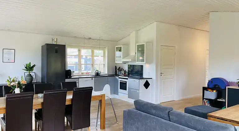 Schönes Ferienhaus mit uneinsehbarem Garten.