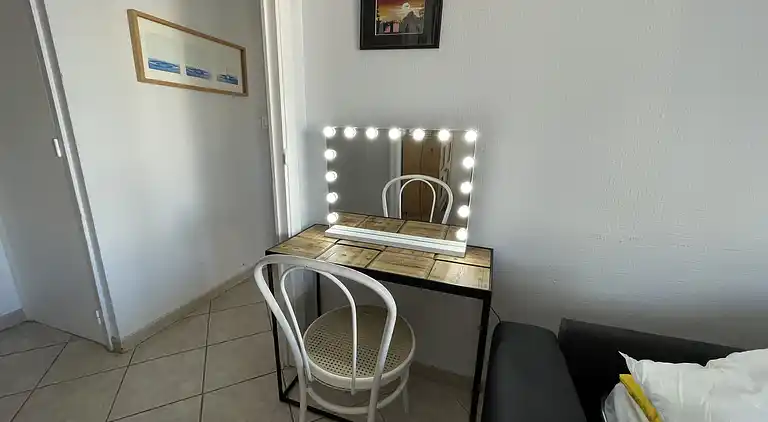 Cannes center - very practical - all comfort