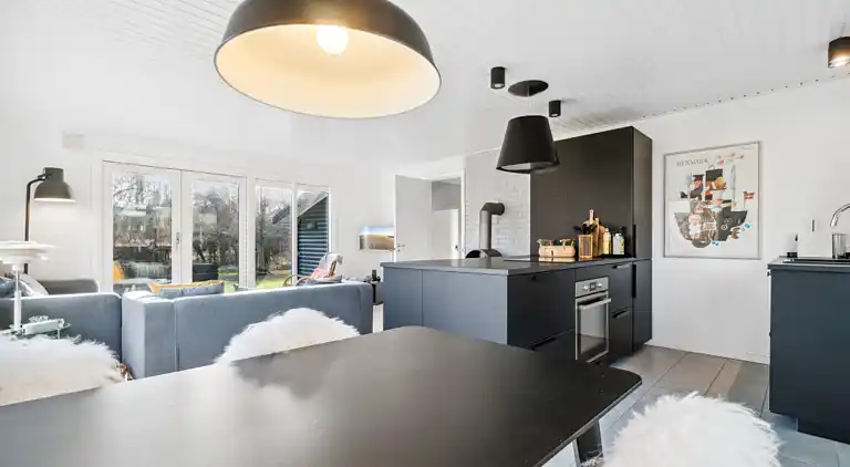 Nyd Ægte Bornholmer-stemning i dejligt Sommerhus