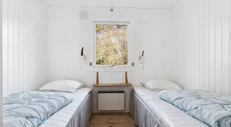 Nyd Ægte Bornholmer-stemning i dejligt Sommerhus