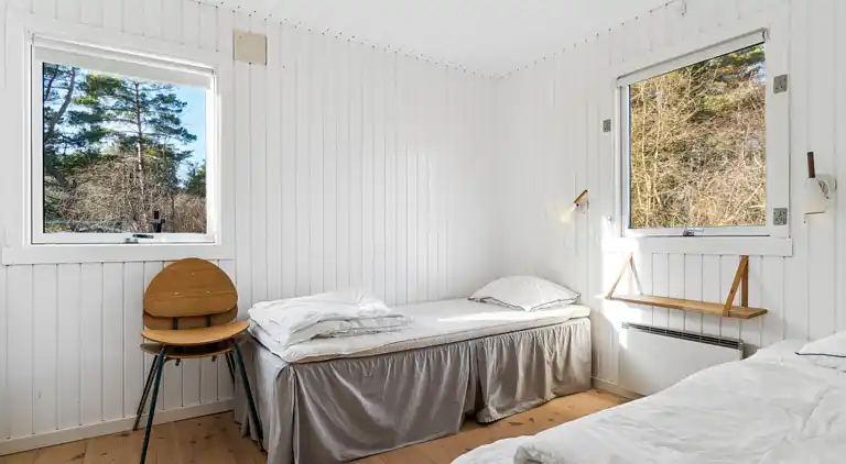 Nyd Ægte Bornholmer-stemning i dejligt Sommerhus