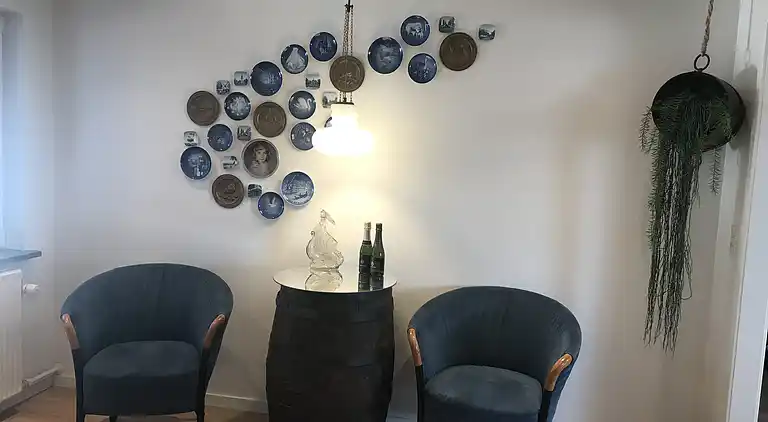 Supertolles Haus in der Hafenstadt Hvalpsund.