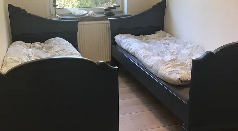 Supertolles Haus in der Hafenstadt Hvalpsund.